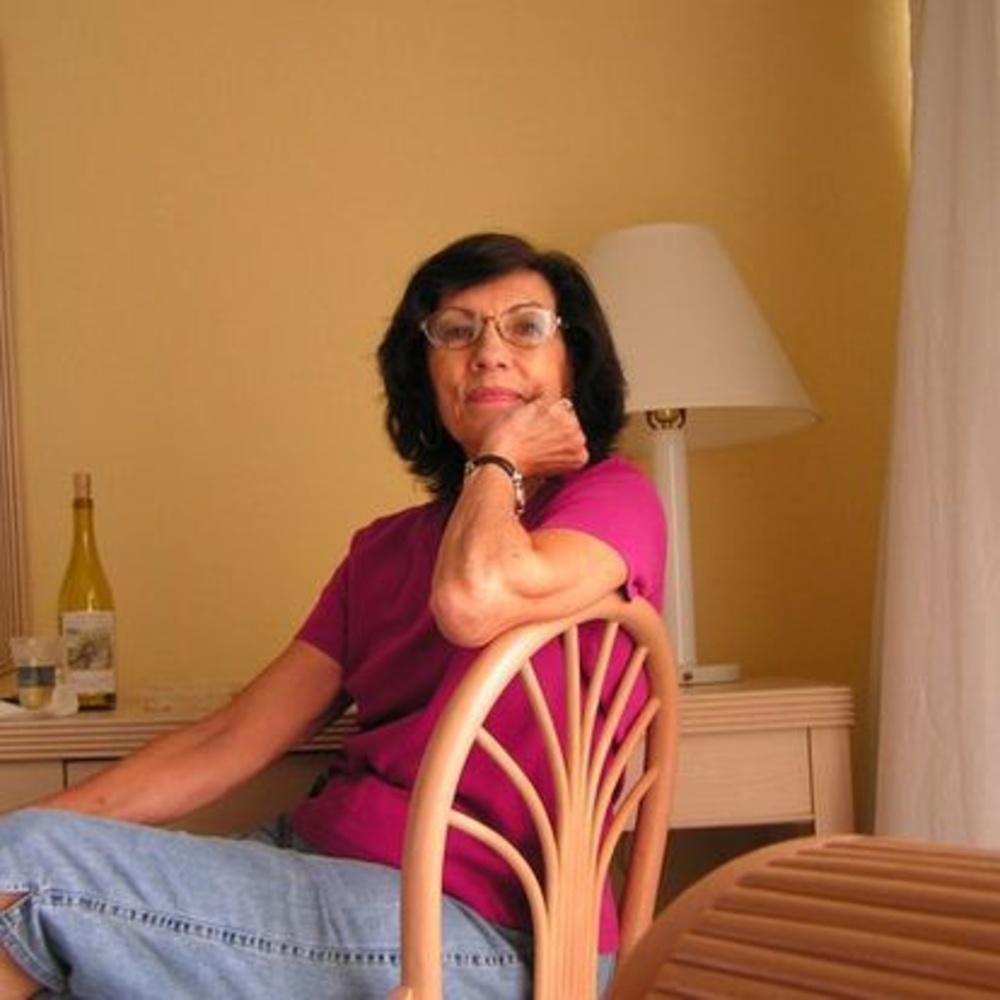 Meet your Posher, Carolyn